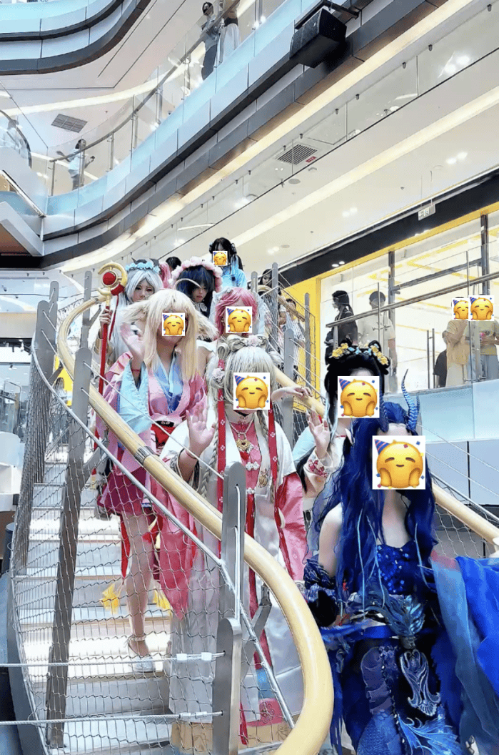 茂城：室内瀑布+二次元街区+明星应援大屏新葡京网上赌场【商场】西安潮玩新地标！大(图2)